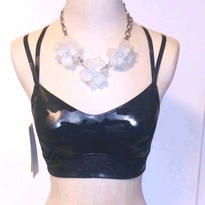 🩲Nwt all in motion camo sports bra small
